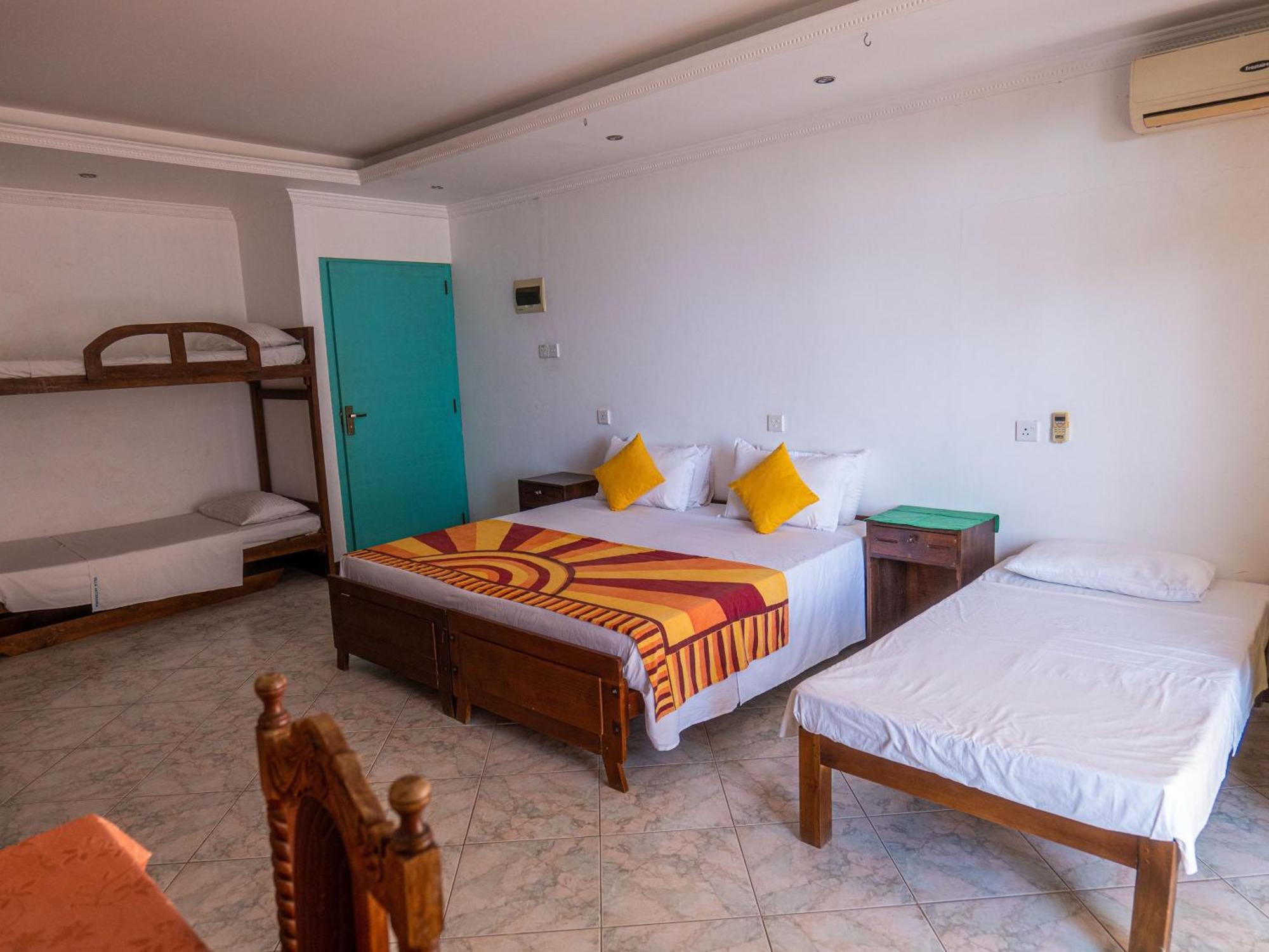 Amaya Beach Hotel Dikwella Exterior photo