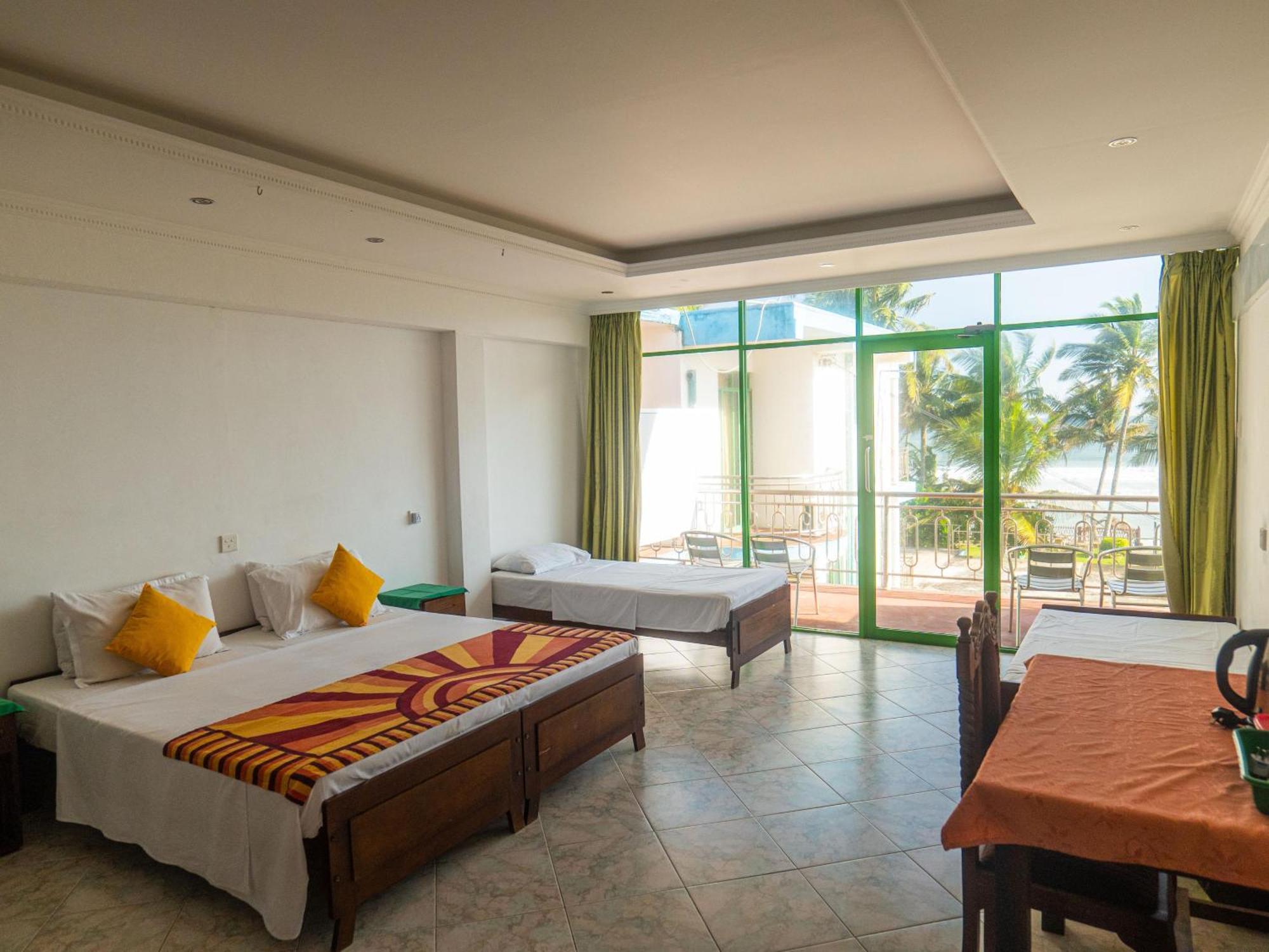 Amaya Beach Hotel Dikwella Exterior photo