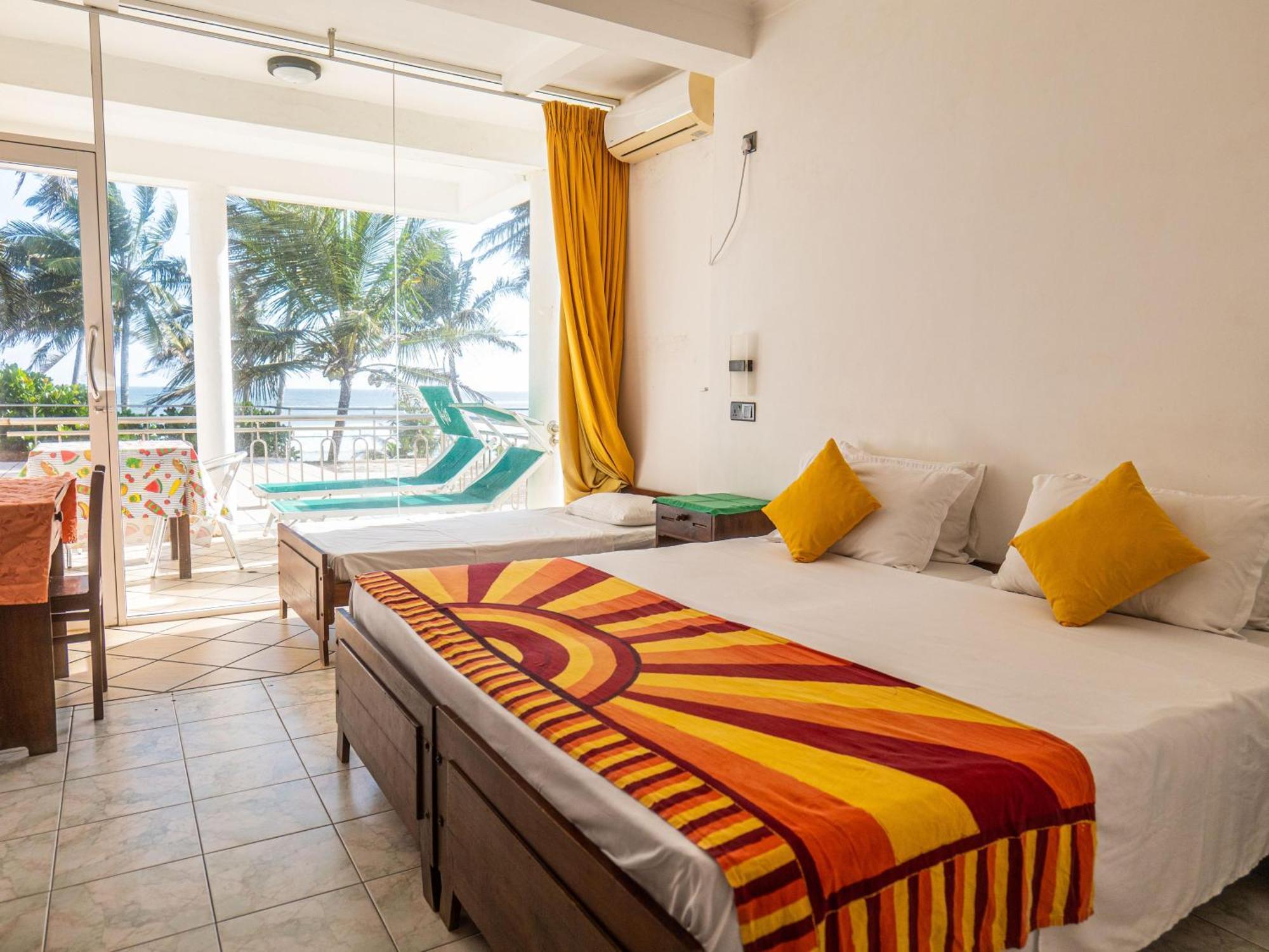 Amaya Beach Hotel Dikwella Exterior photo